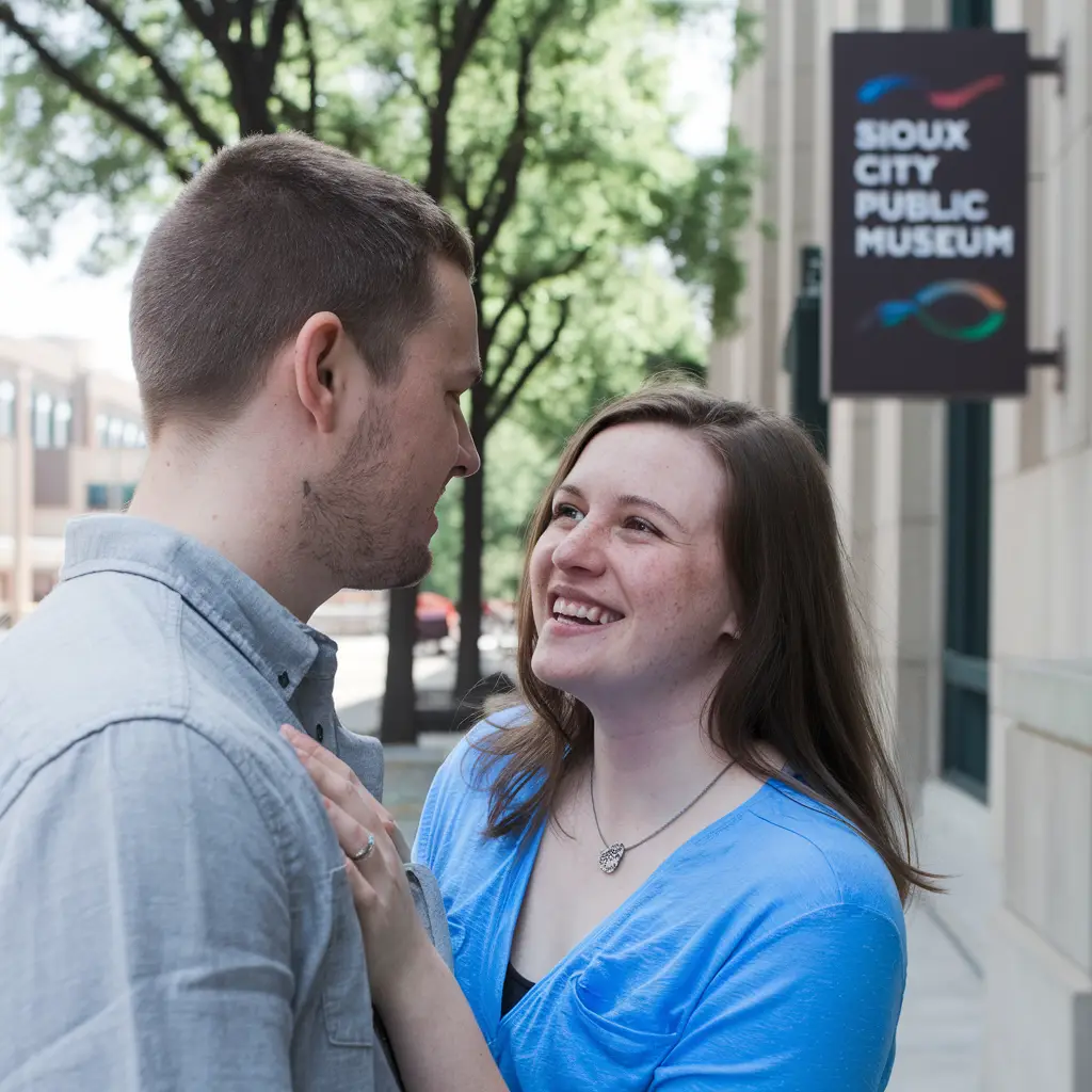 Bisexual dating in Clovis, California – online singles waiting to meet you.